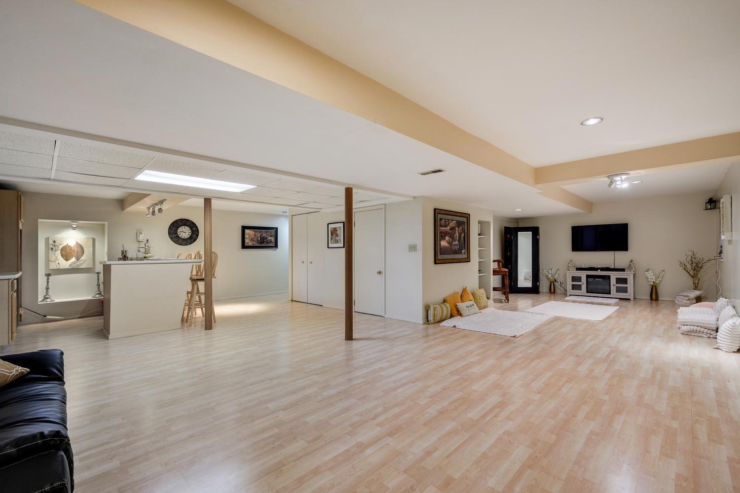 5282 Galloway Drive
