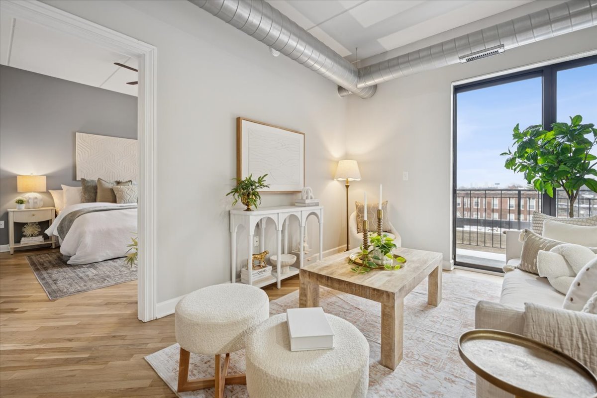 3125 W Fullerton Avenue Unit: 419