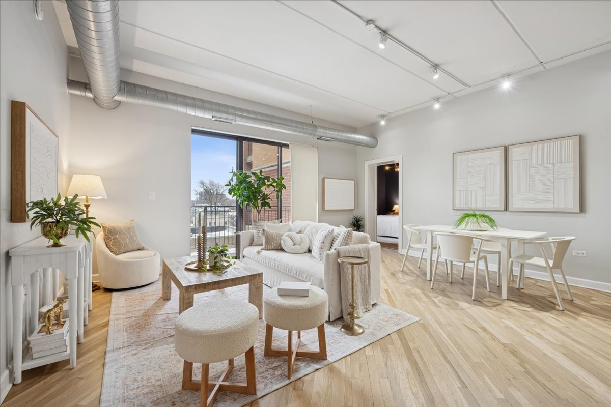 3125 W Fullerton Avenue Unit: 419