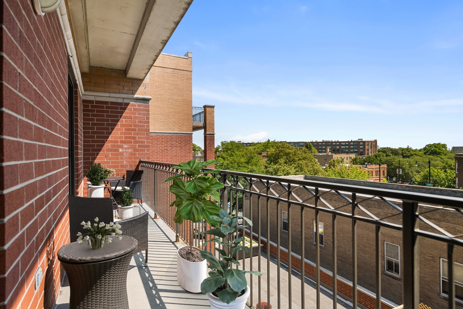 3125 W Fullerton Avenue Unit: 419