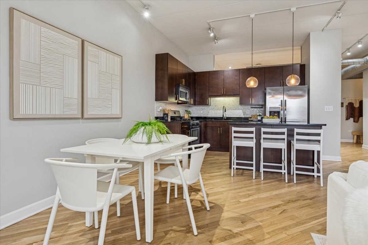 3125 W Fullerton Avenue Unit: 419