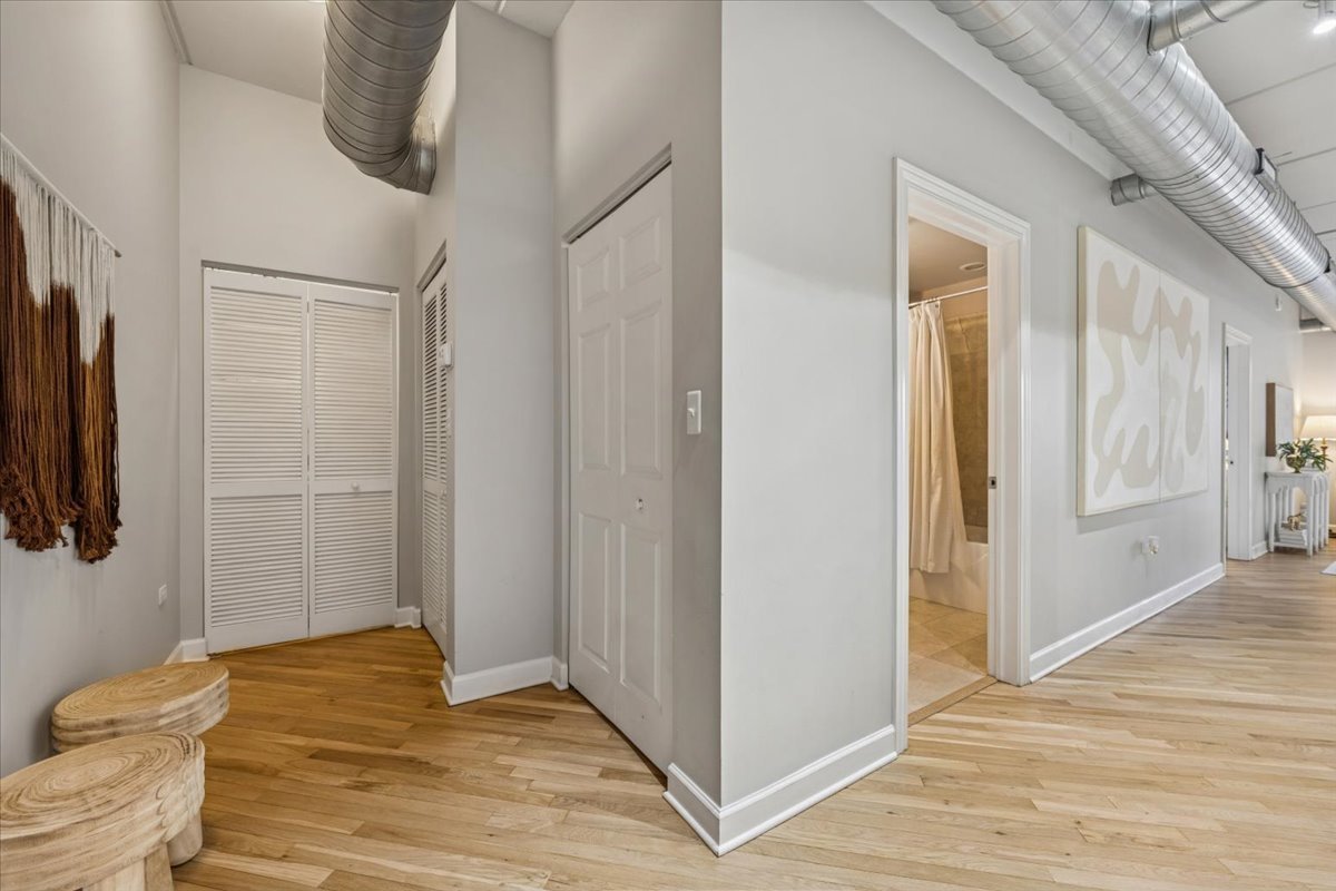3125 W Fullerton Avenue Unit: 419
