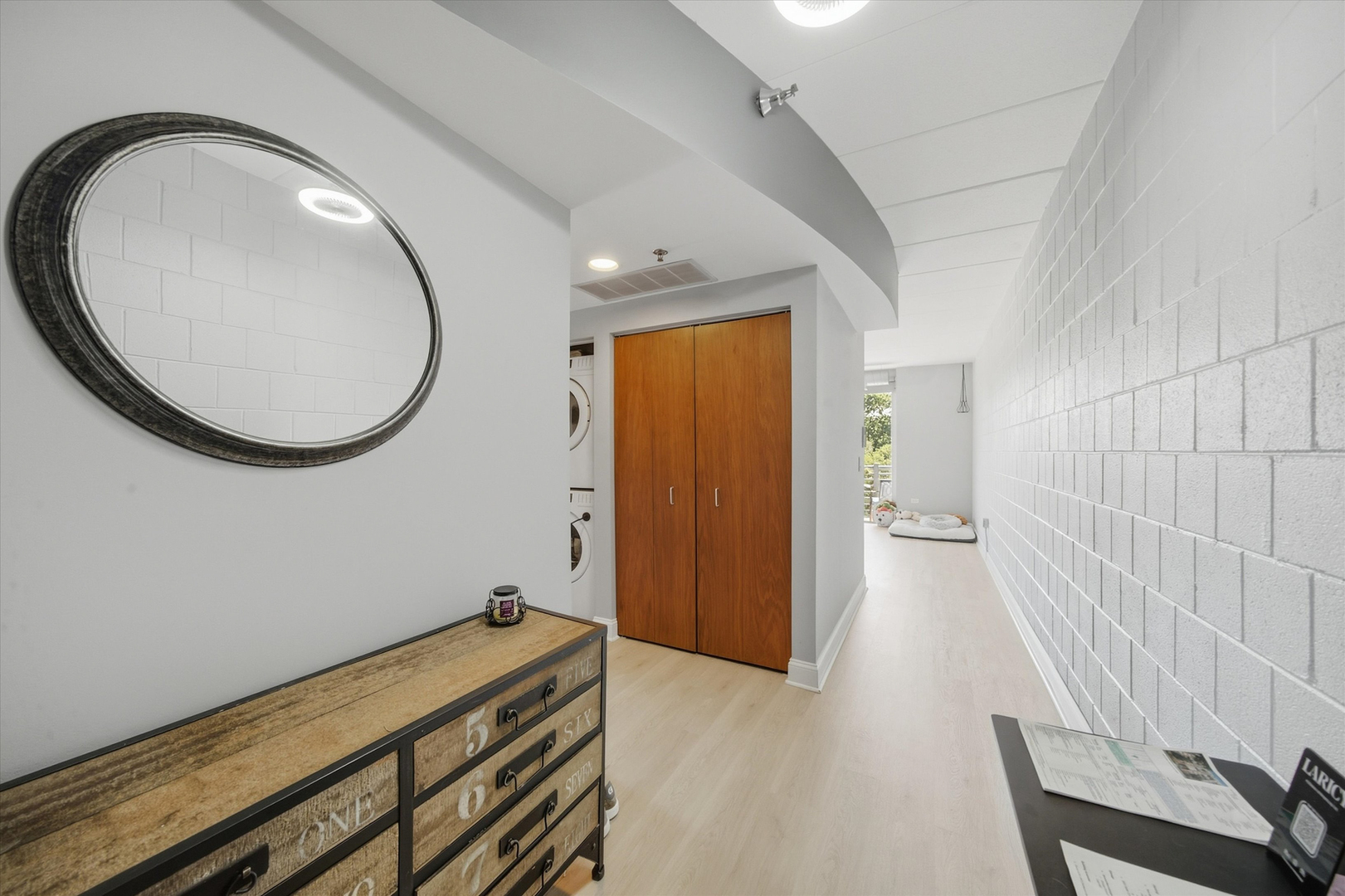 1100 W Montrose Avenue Unit: 502