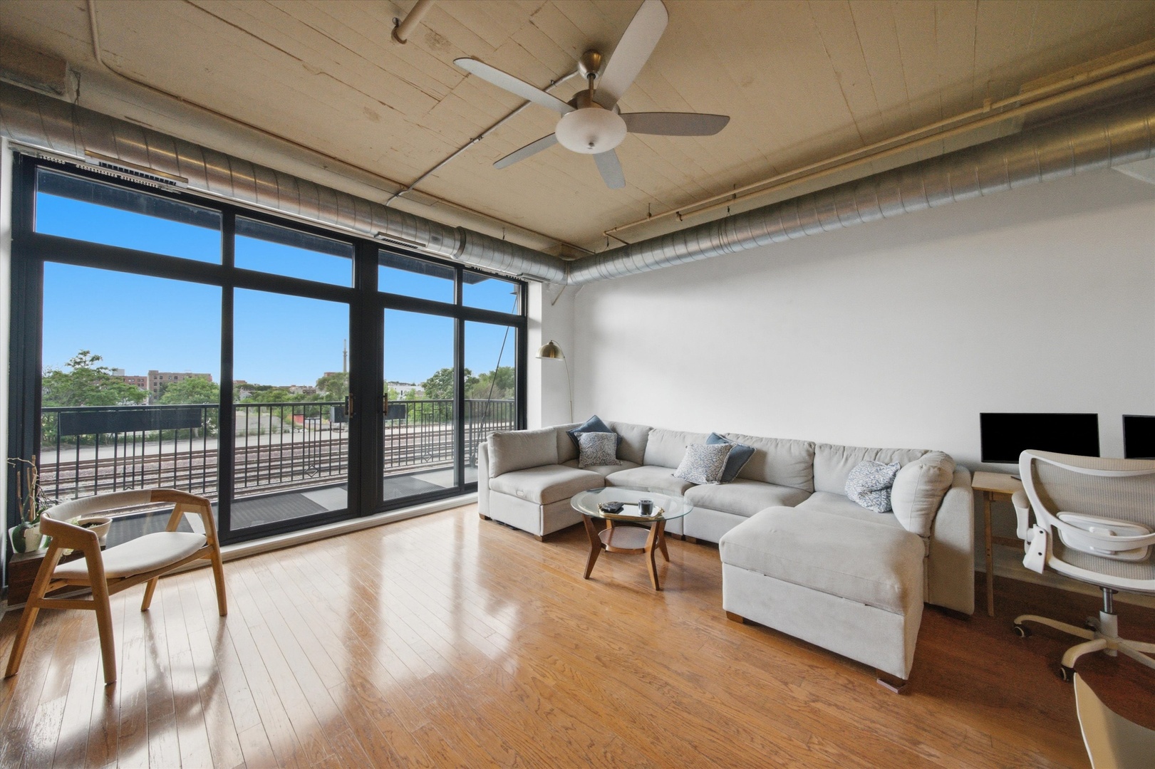 1525 S Sangamon Street Unit: 311