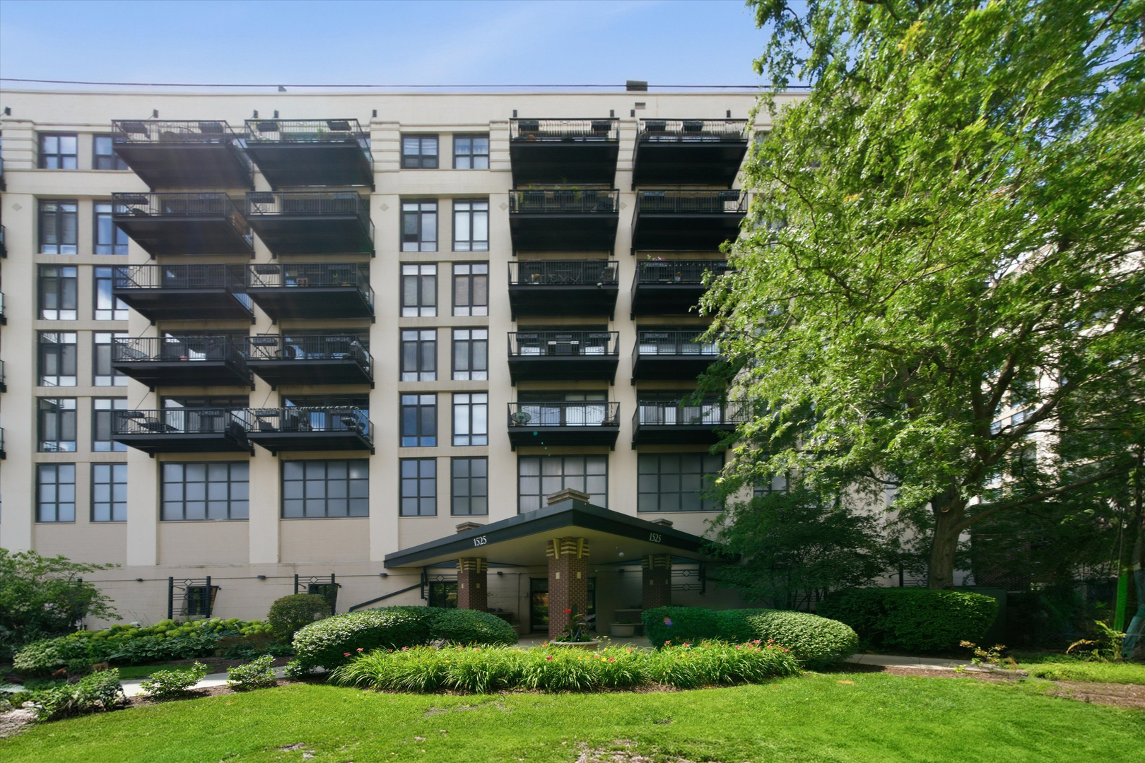 1525 S Sangamon Street Unit: 311