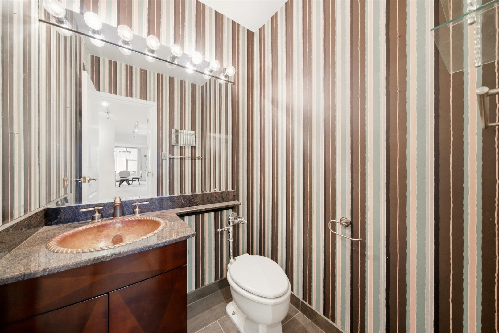 777 N Michigan Avenue Unit: 3100