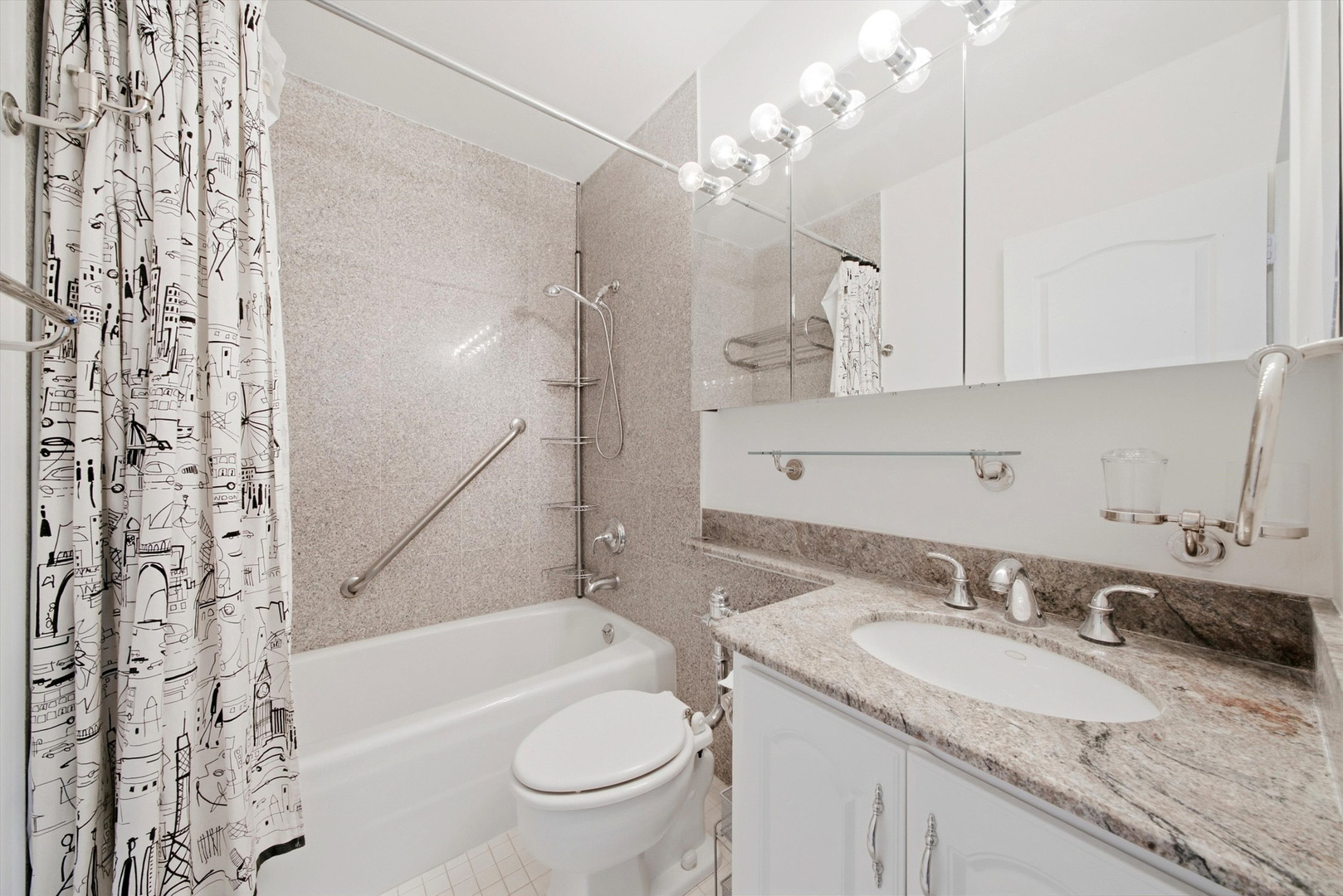 777 N Michigan Avenue Unit: 3100