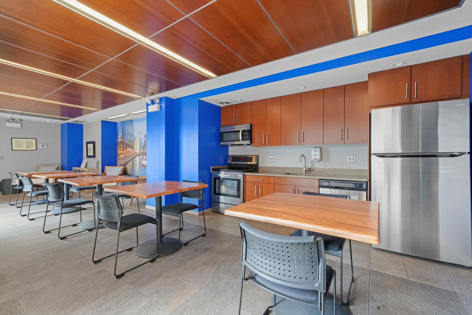 777 N Michigan Avenue Unit: 3100