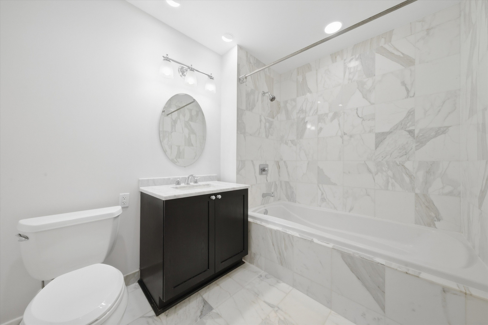 60 E Monroe Street Unit: 3306