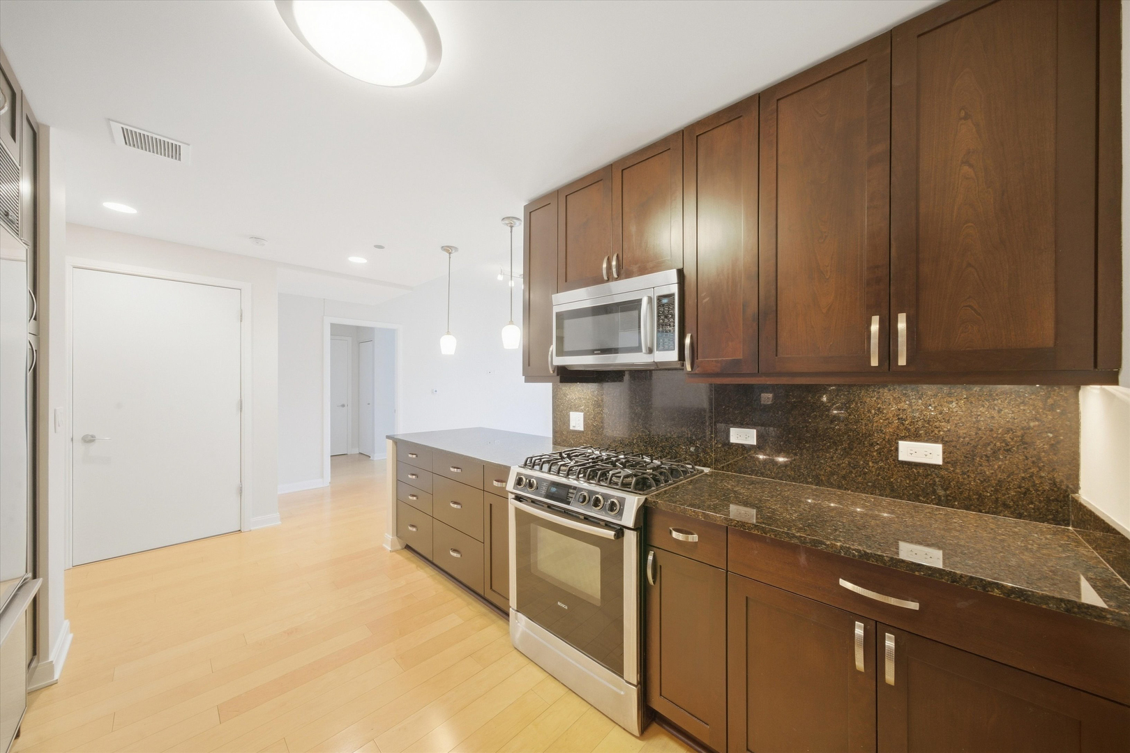 60 E Monroe Street Unit: 3306