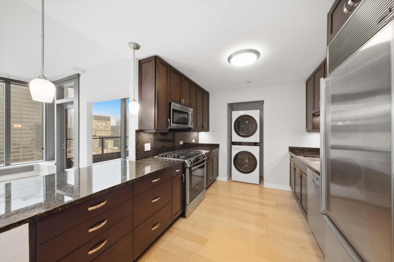 60 E Monroe Street Unit: 3306