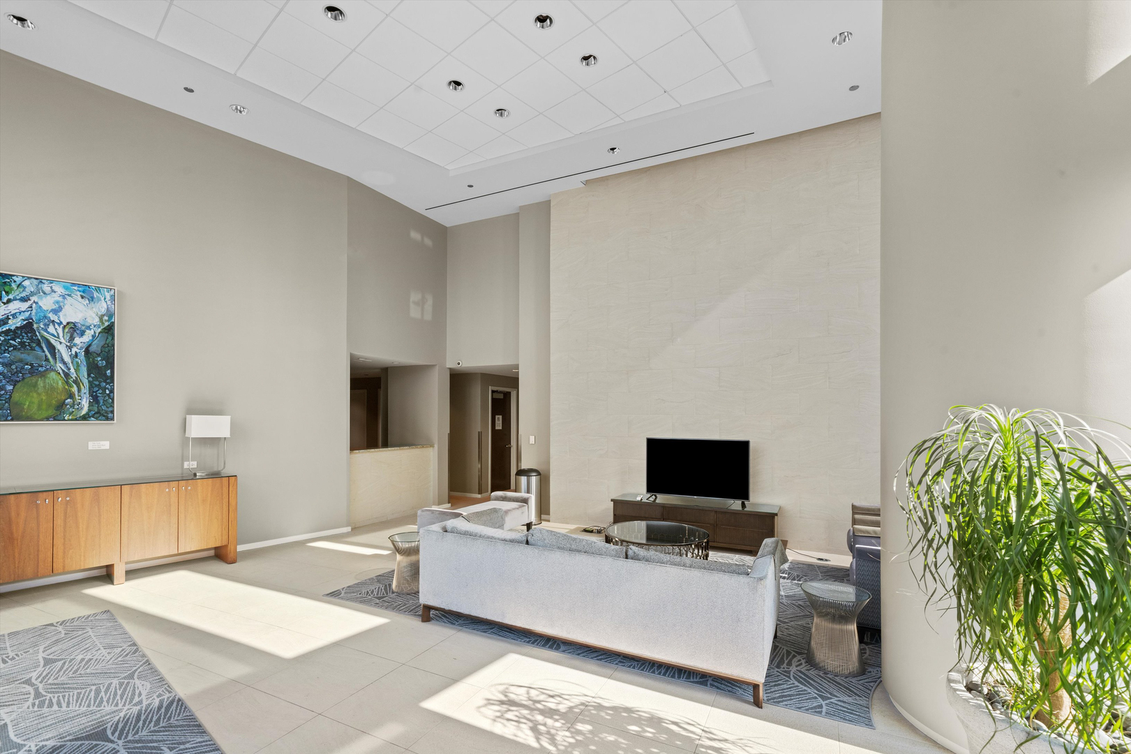 60 E Monroe Street Unit: 3306