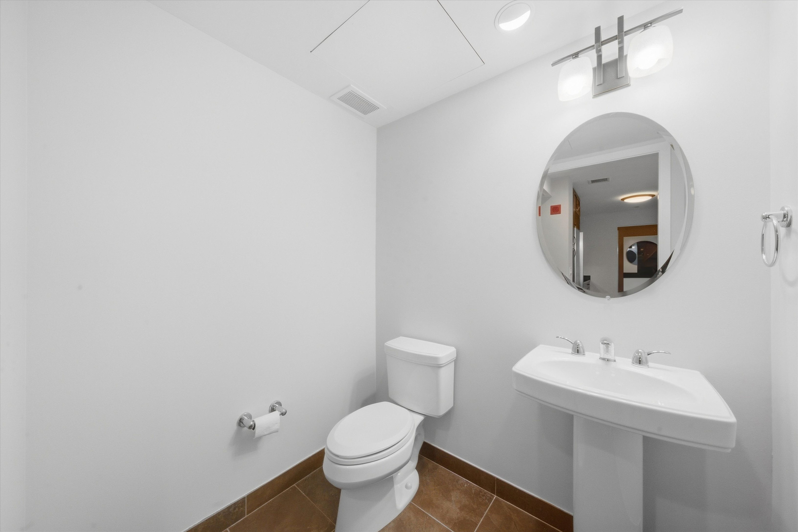 60 E Monroe Street Unit: 3306