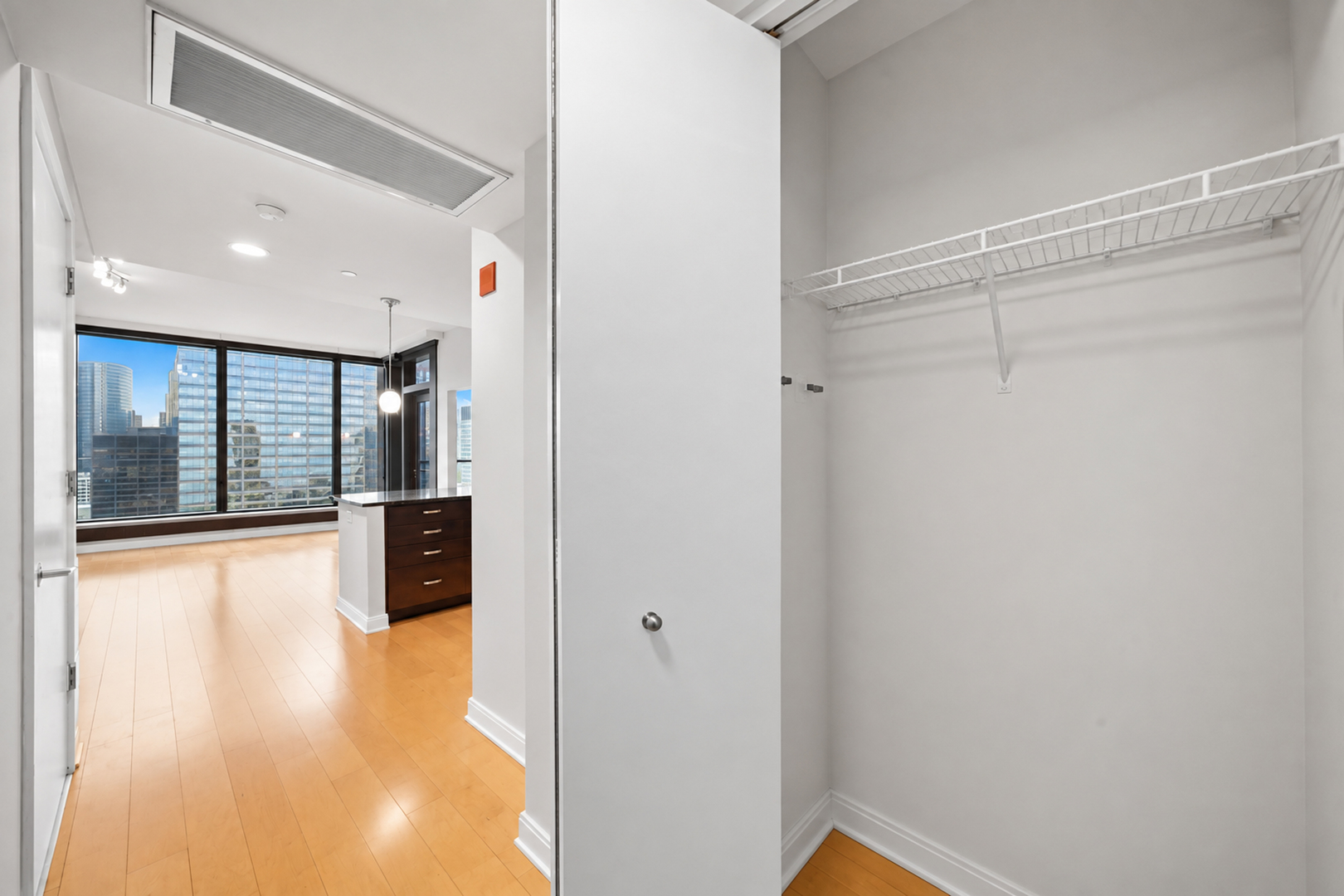 60 E Monroe Street Unit: 3306