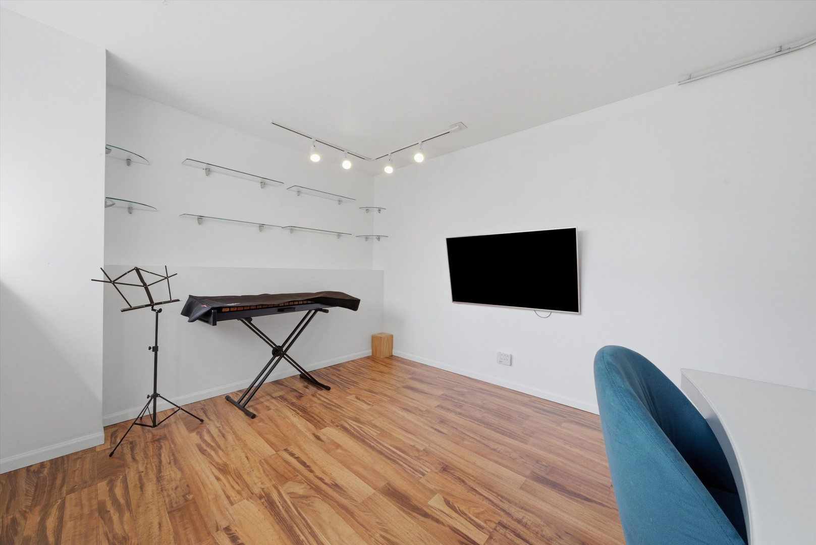 2905 Shelly Lane