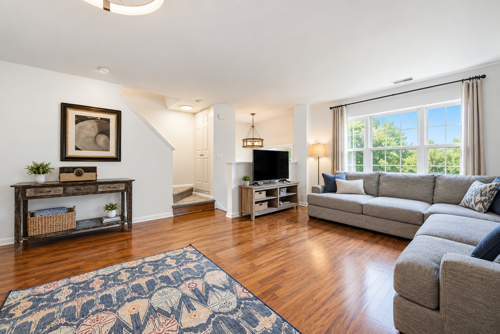 2905 Shelly Lane