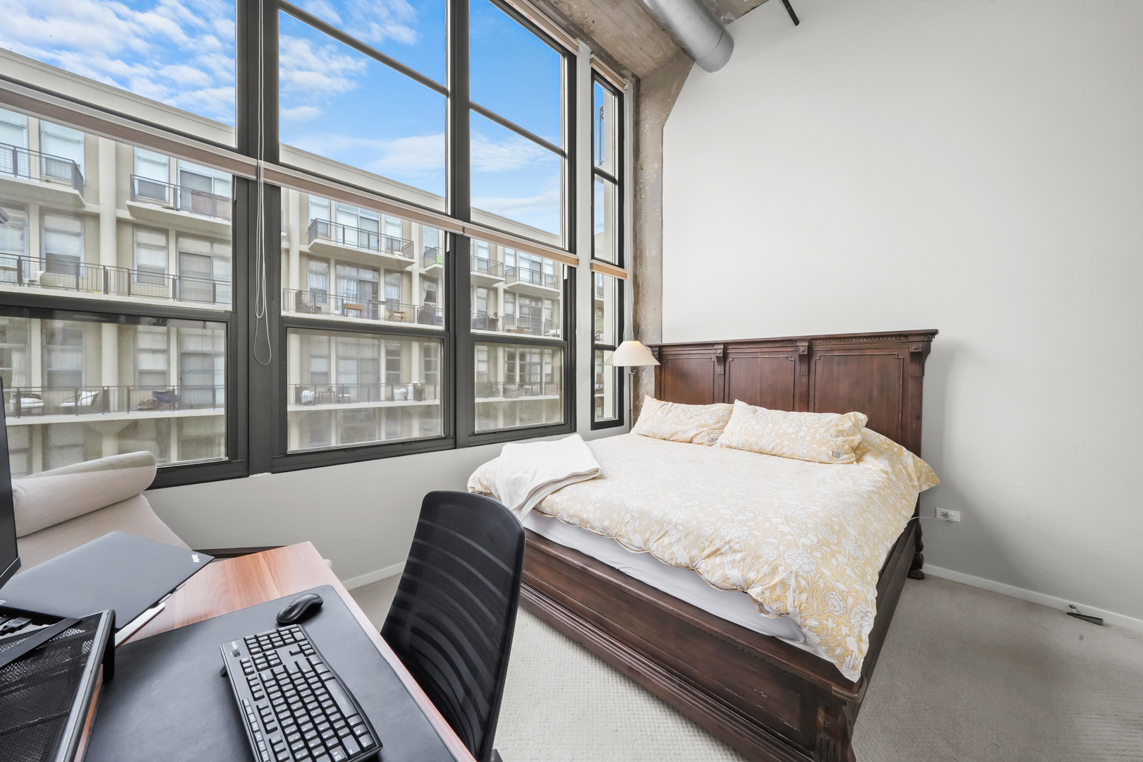 900 N Kingsbury Street Unit: 971