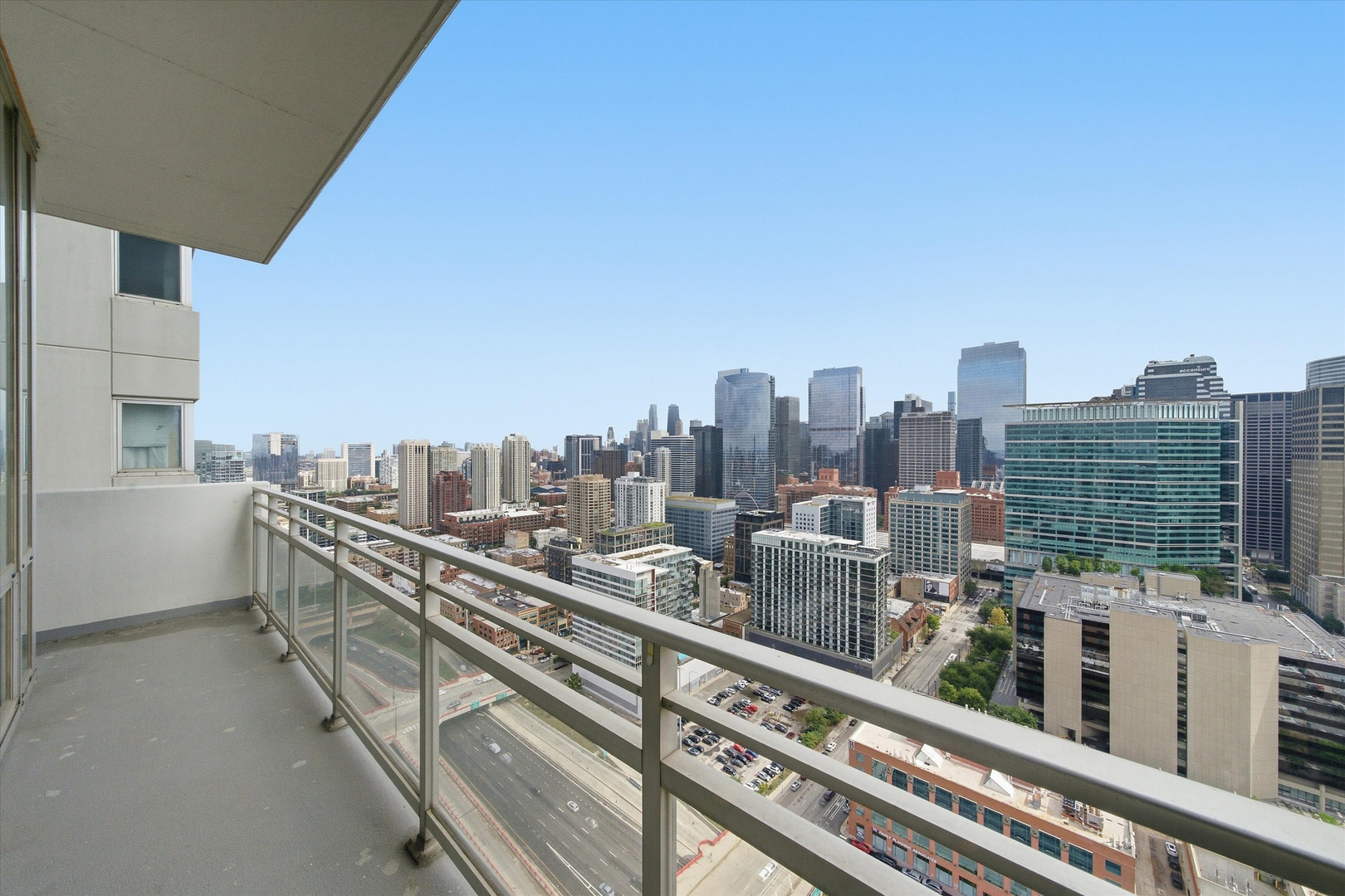 737 W Washington Boulevard Unit: 3406