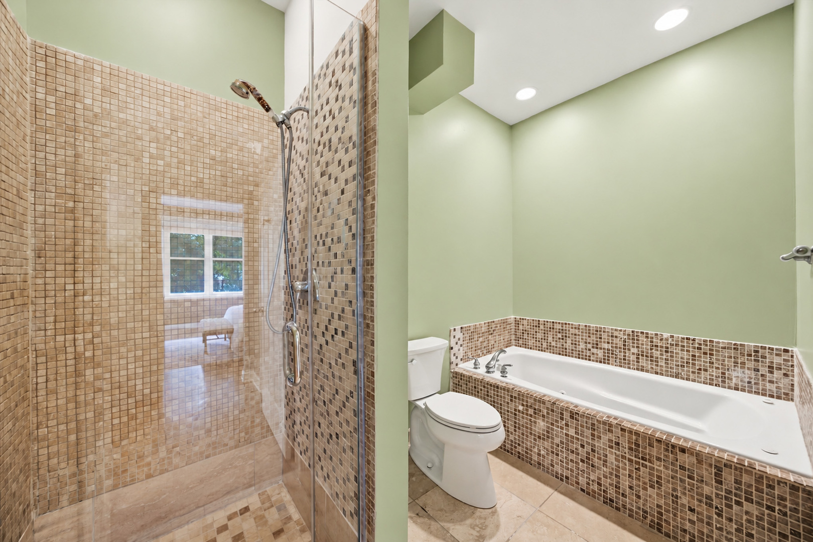 2035 W Division Street Unit: 3