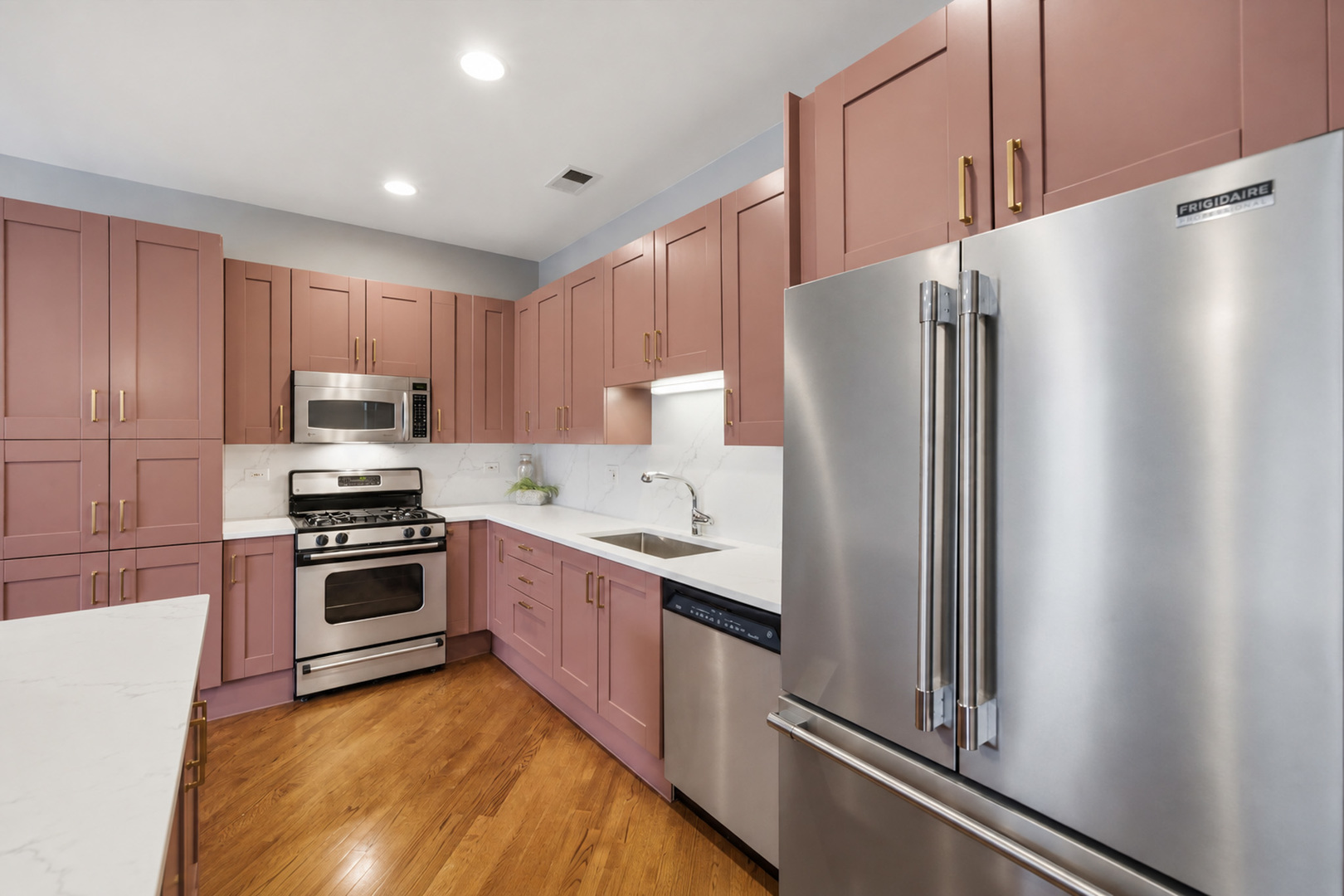 2035 W Division Street Unit: 3