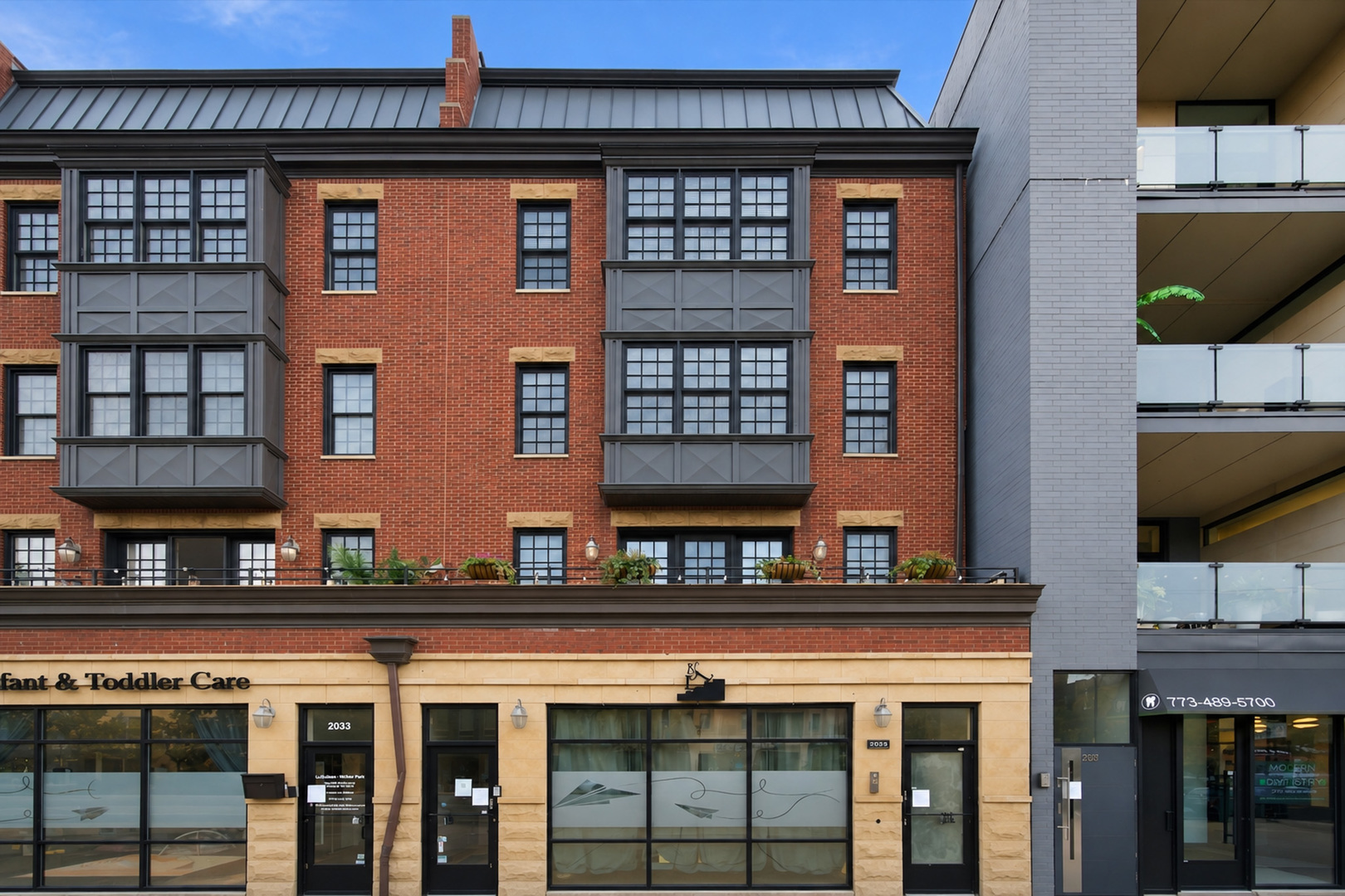 2035 W Division Street Unit: 3