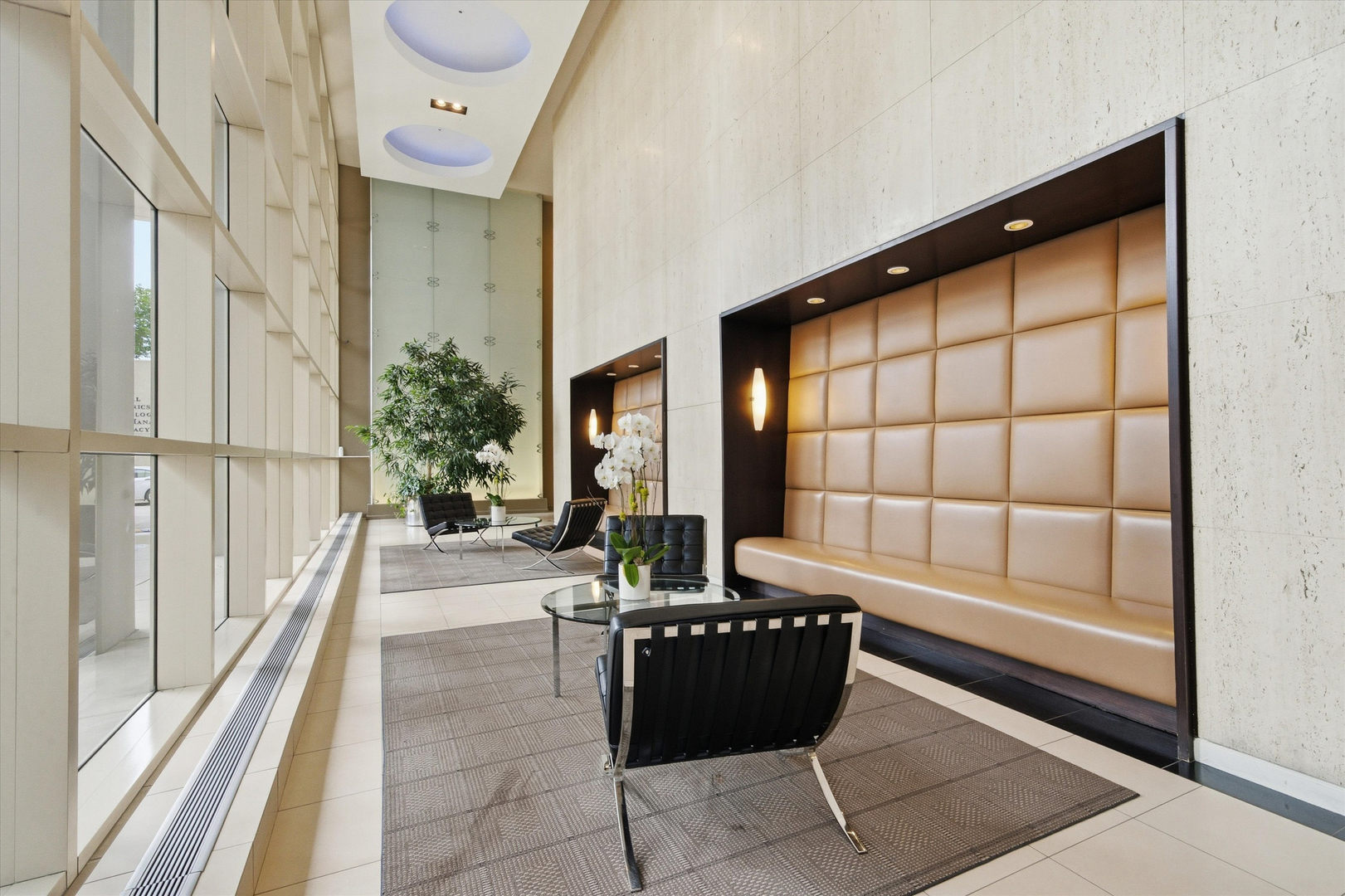 5320 N Sheridan Road Unit: 1607