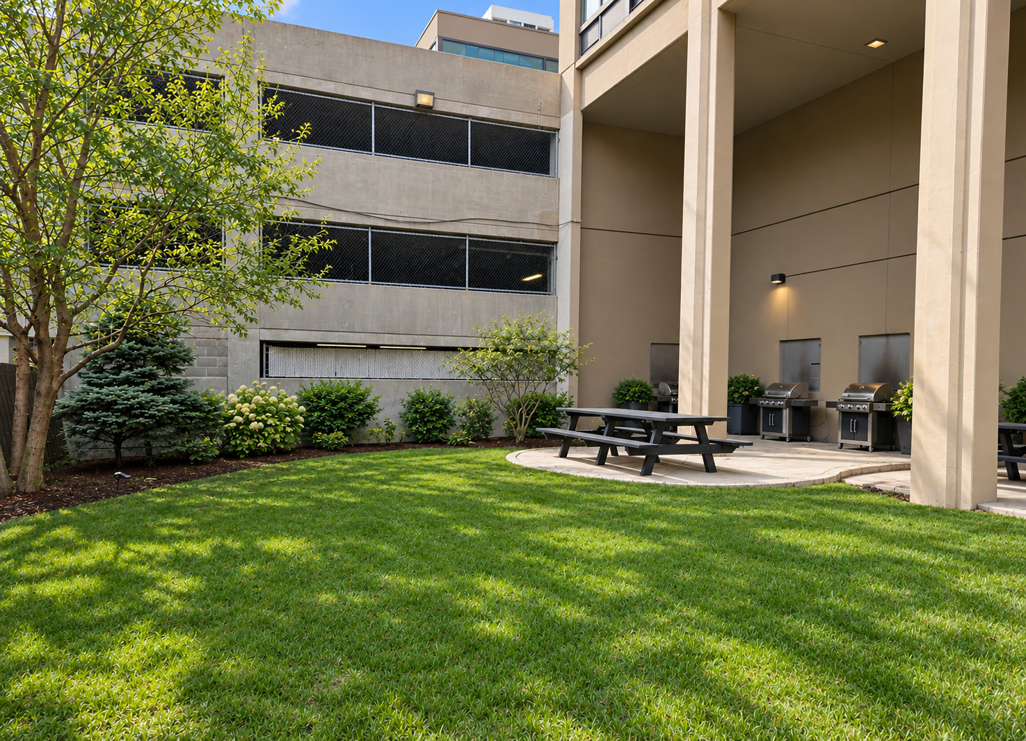 5320 N Sheridan Road Unit: 1607