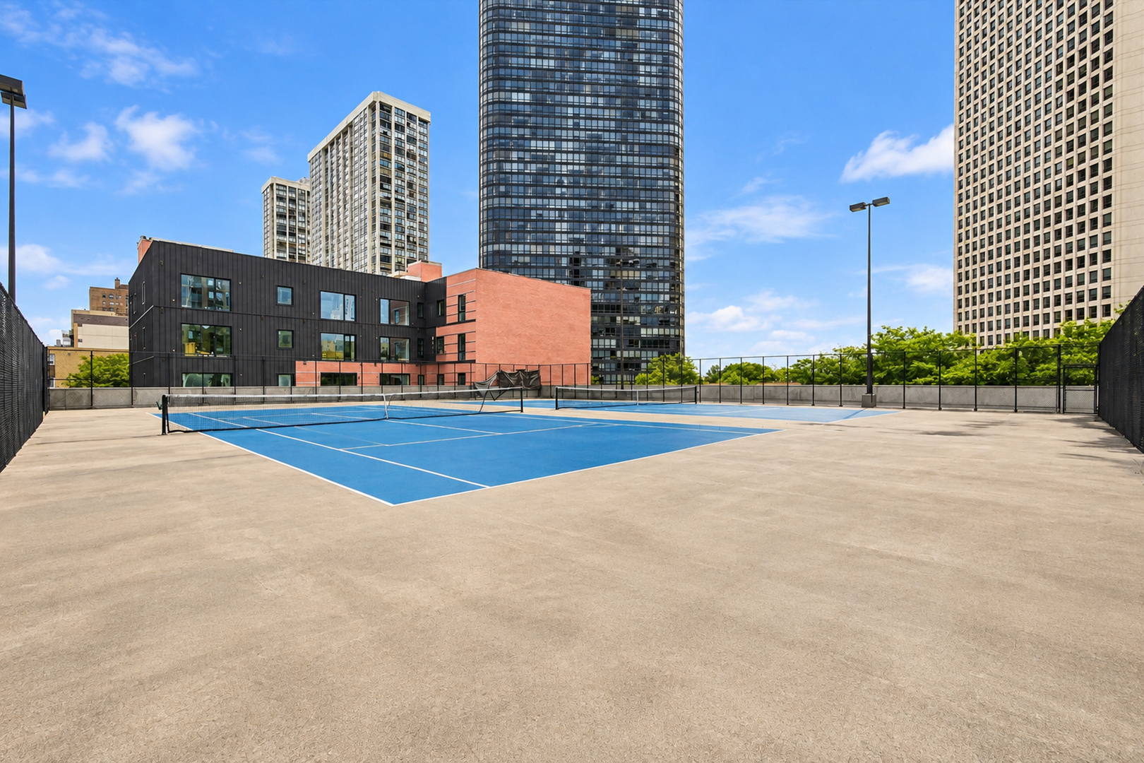 5320 N Sheridan Road Unit: 1607