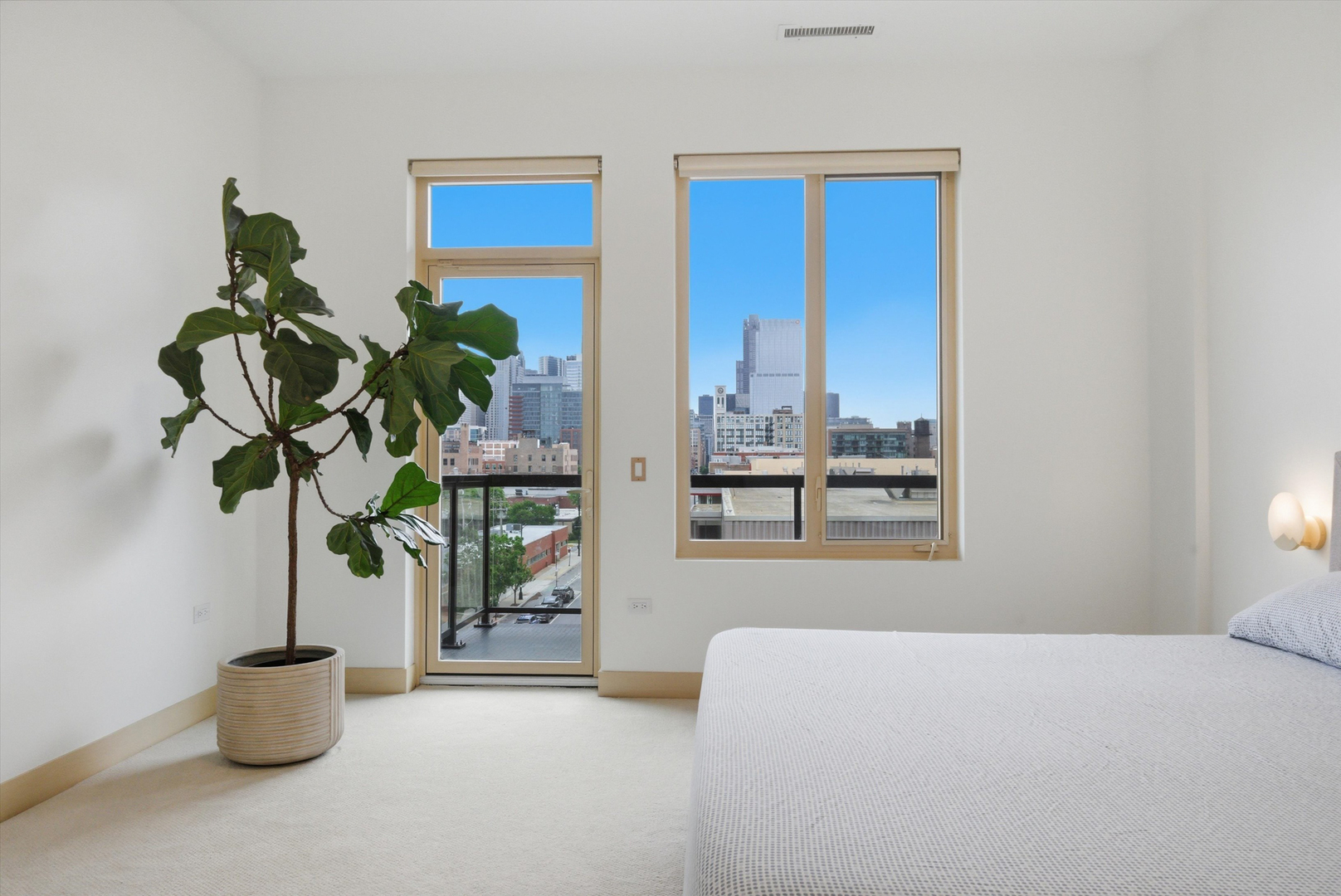 305 S Racine Avenue Unit: 5A