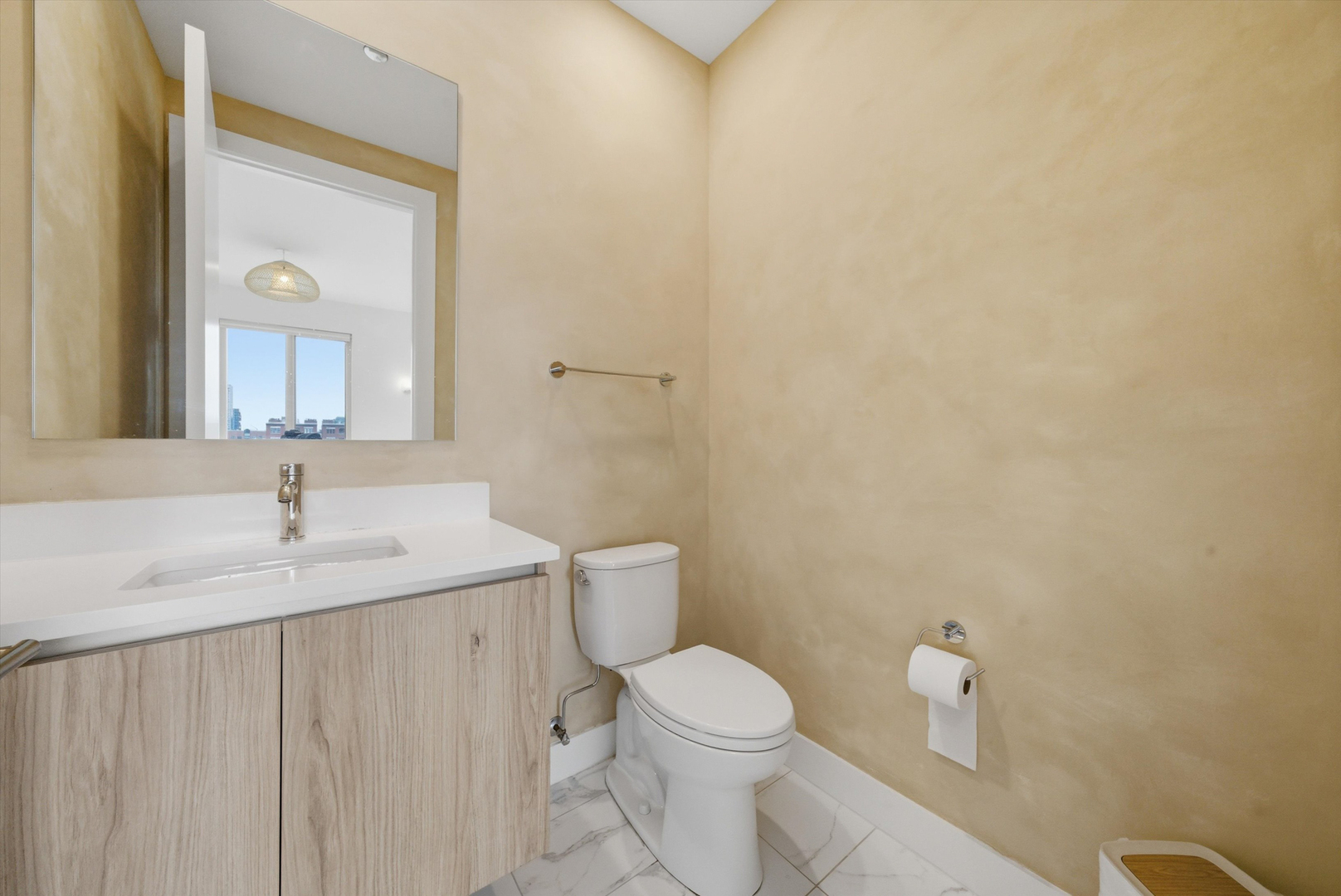 305 S Racine Avenue Unit: 5A