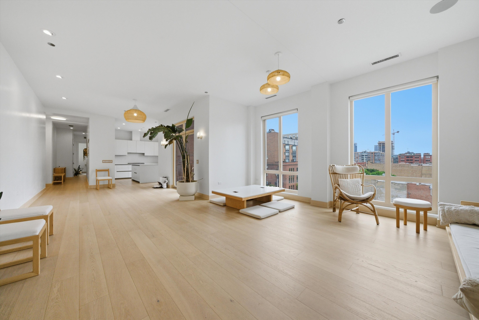 305 S Racine Avenue Unit: 5A