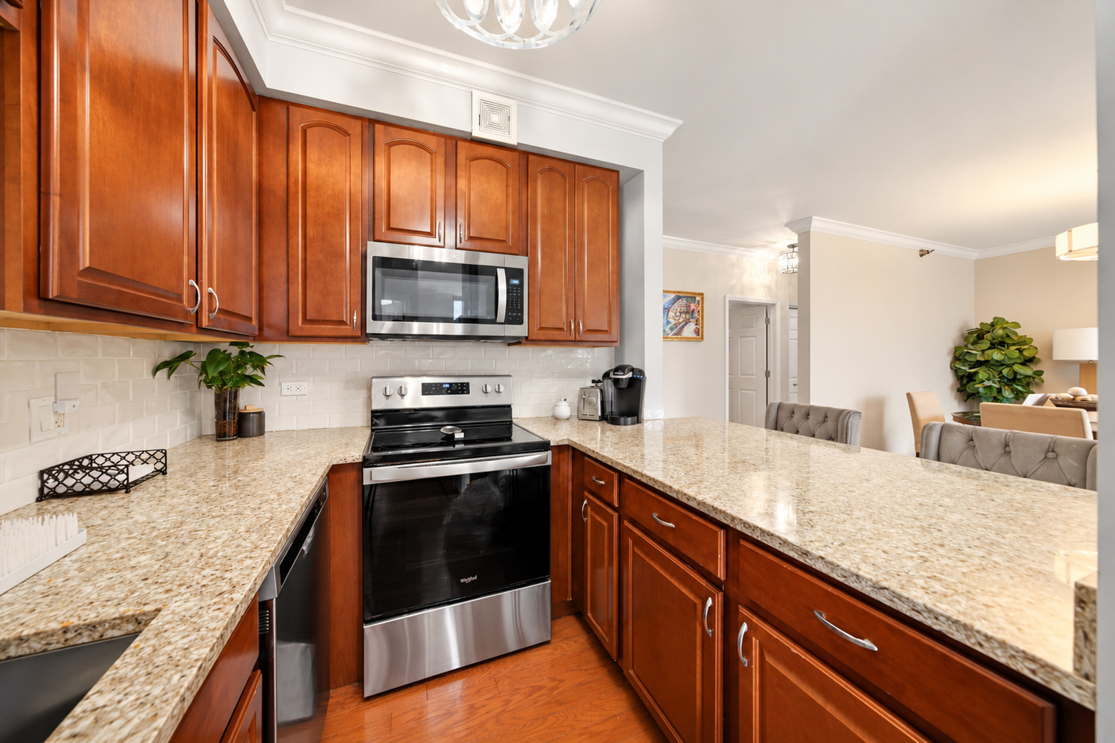 435 W Erie Street Unit: 801