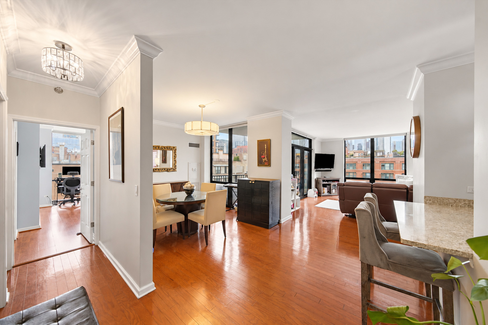 435 W Erie Street Unit: 801