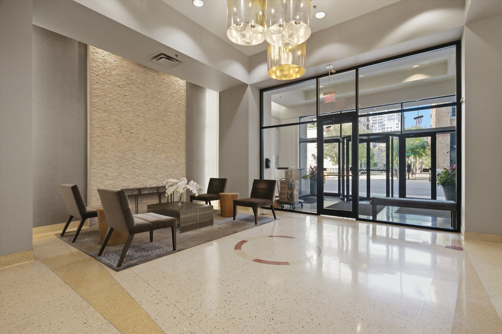 435 W Erie Street Unit: 801