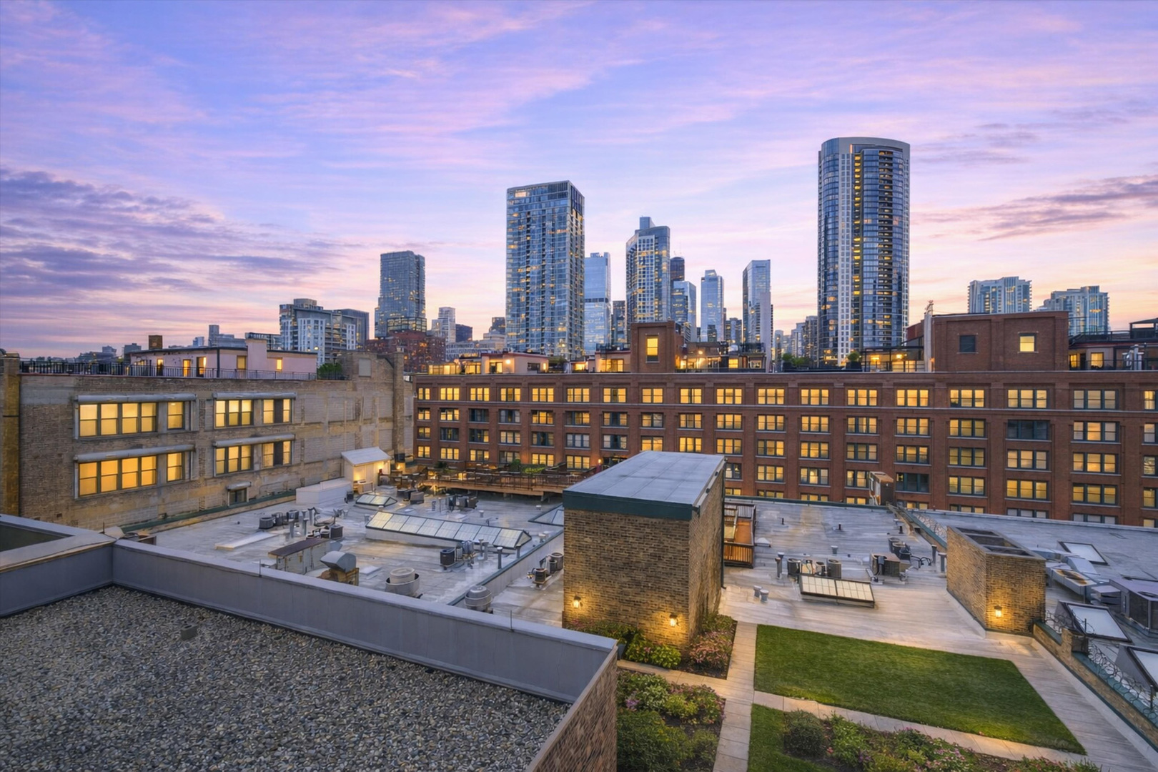 435 W Erie Street Unit: 801