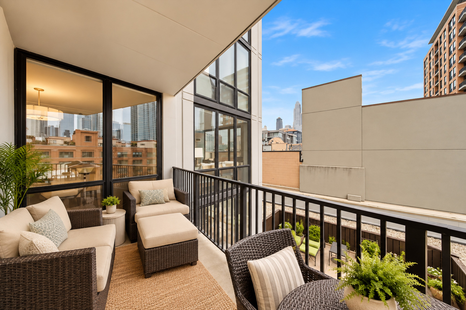 435 W Erie Street Unit: 801