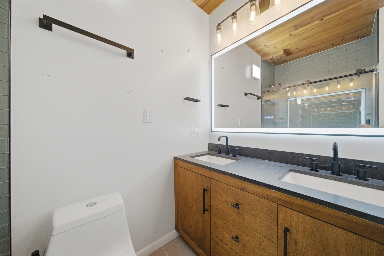 1853 N Cleveland Avenue Unit: H