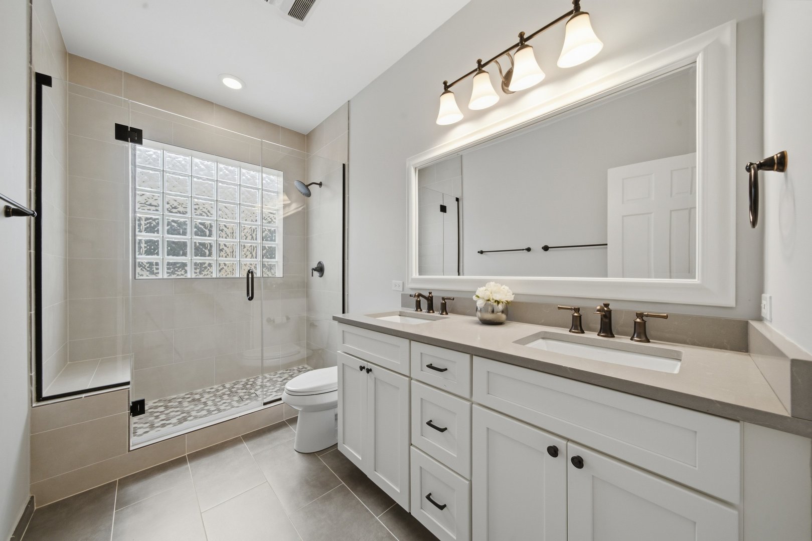 2842 N Halsted Street Unit: 3N
