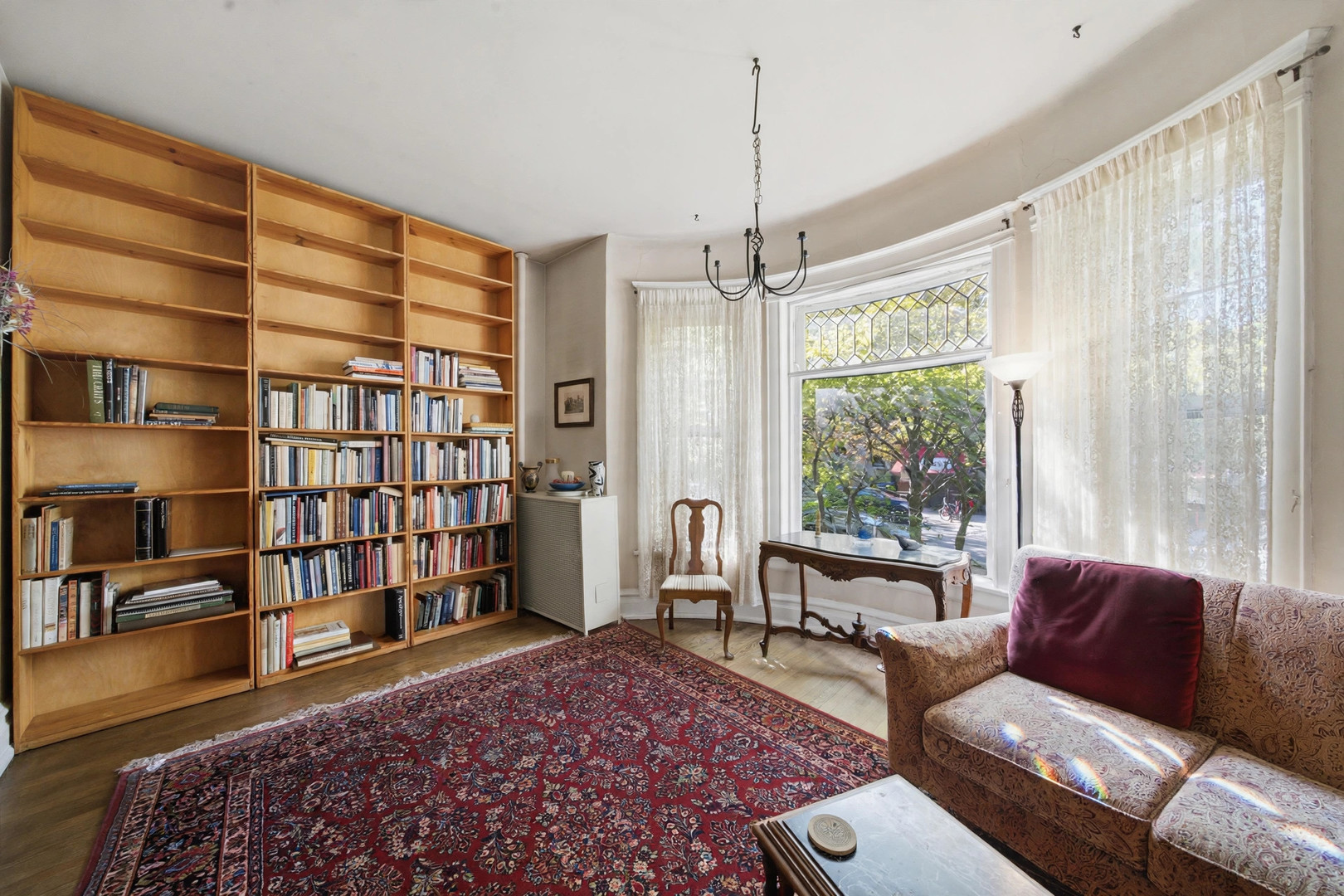 5701-5703 S Kenwood Avenue Unit: 1