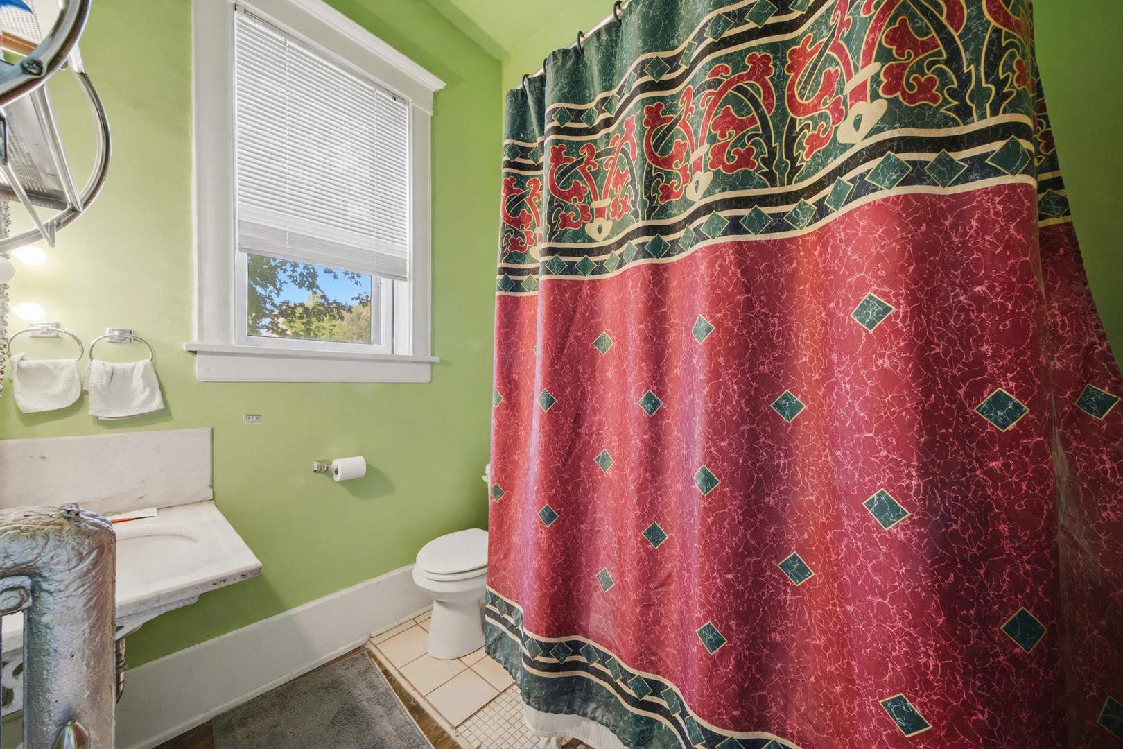 5701-5703 S Kenwood Avenue Unit: 1