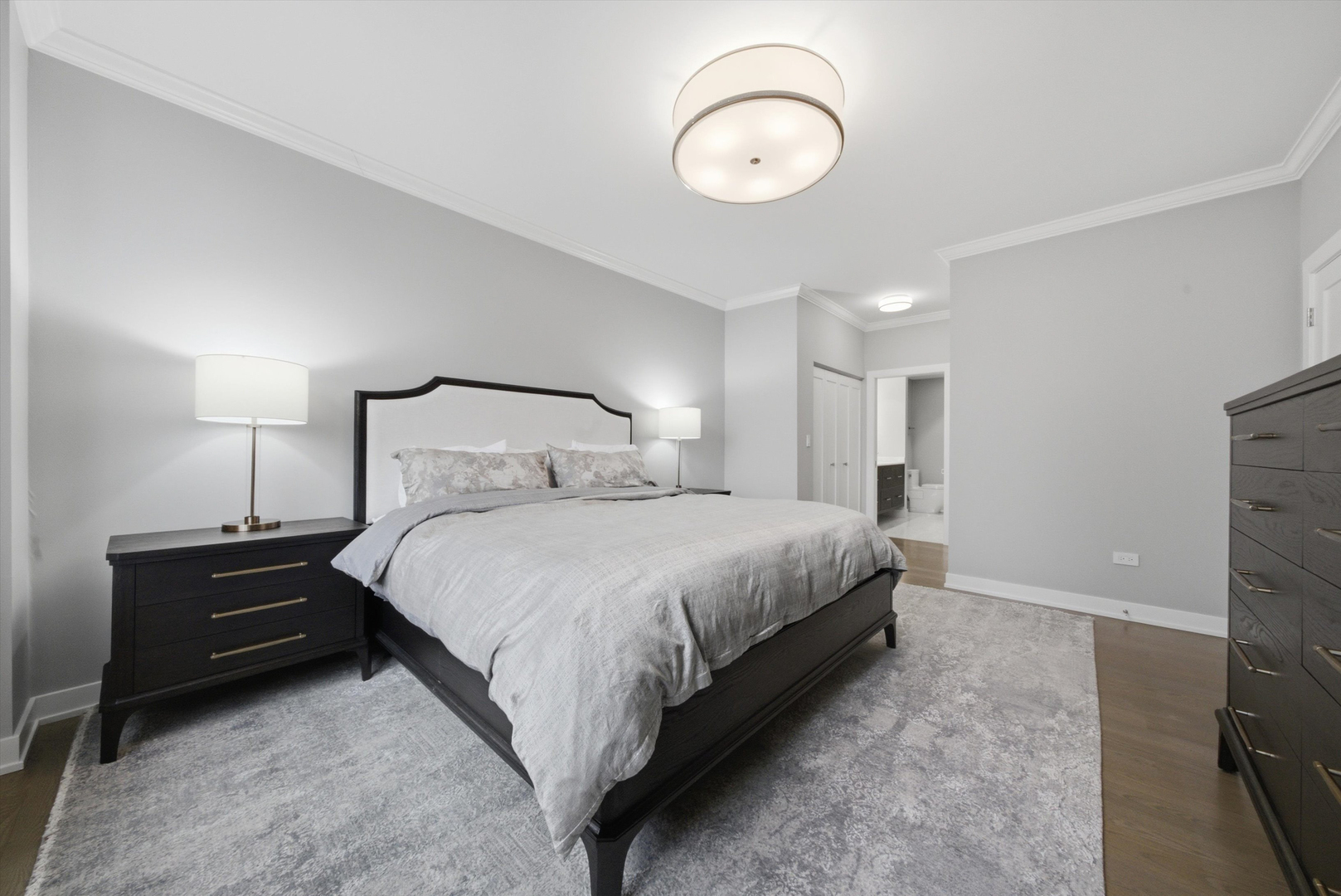 1122 N Dearborn Street Unit: 25I