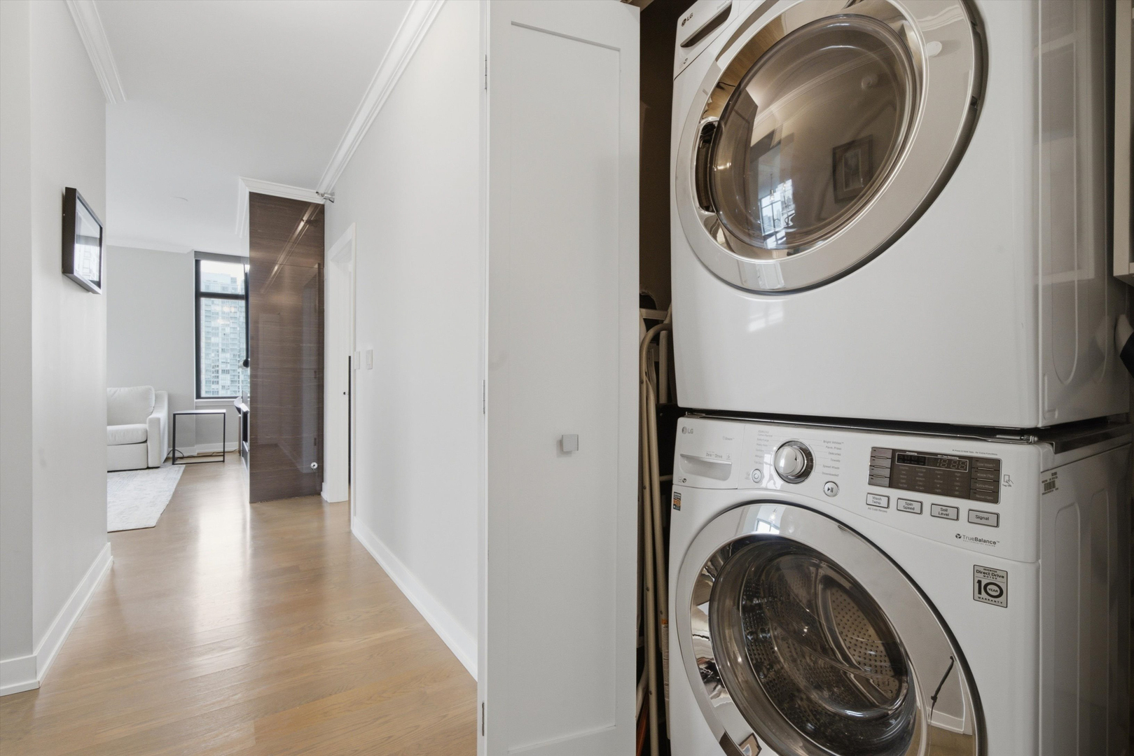 1122 N Dearborn Street Unit: 25I