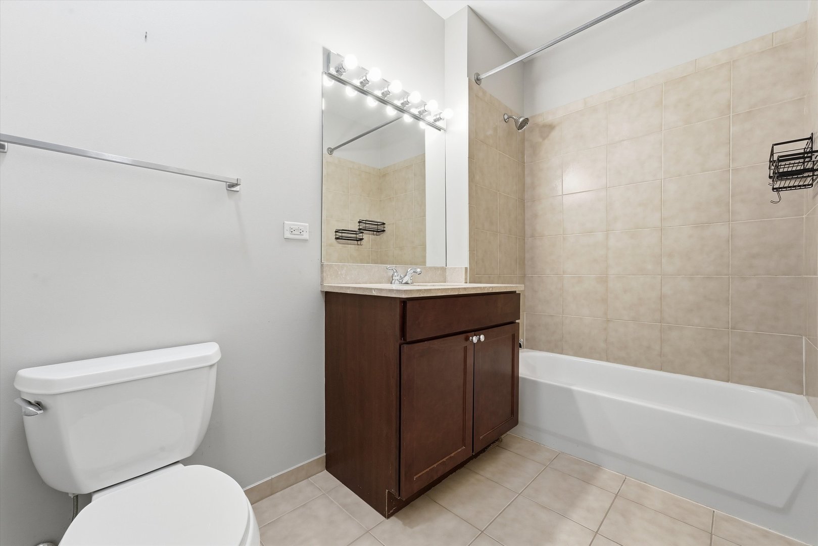 700 N Larrabee Street Unit: 1105