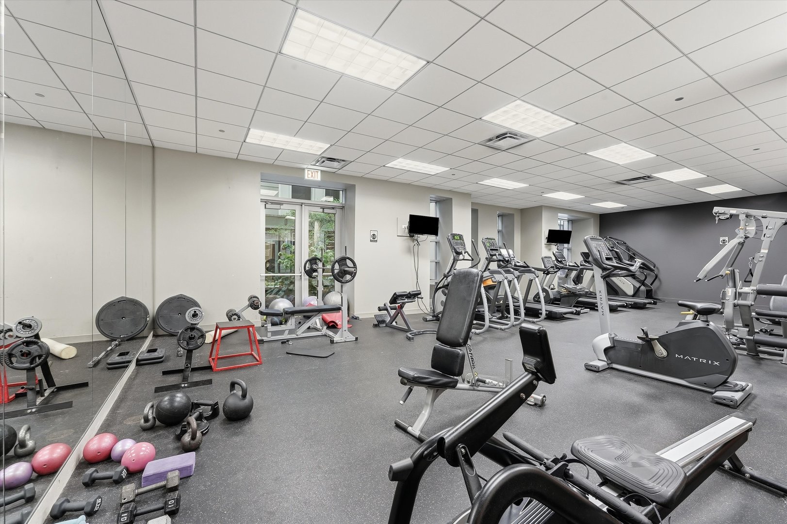 700 N Larrabee Street Unit: 1105
