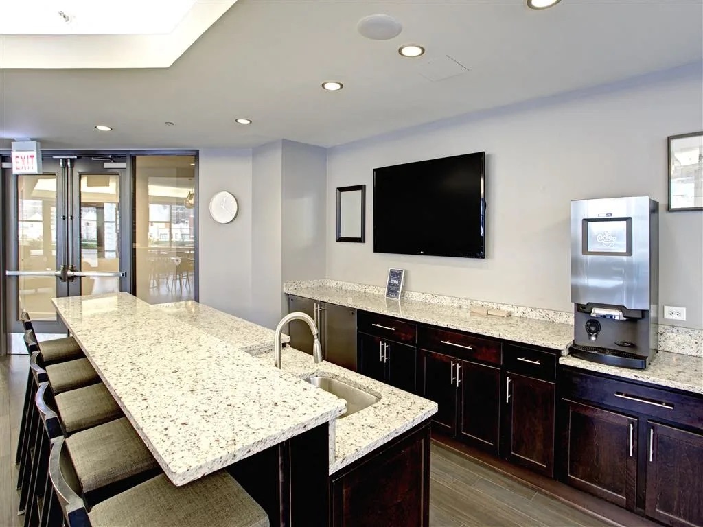 400 N McClurg Court Unit: 1907