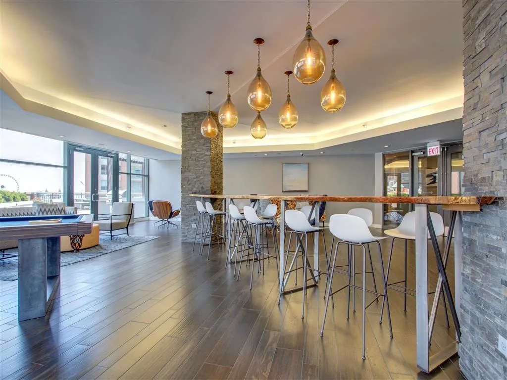 400 N McClurg Court Unit: 1907