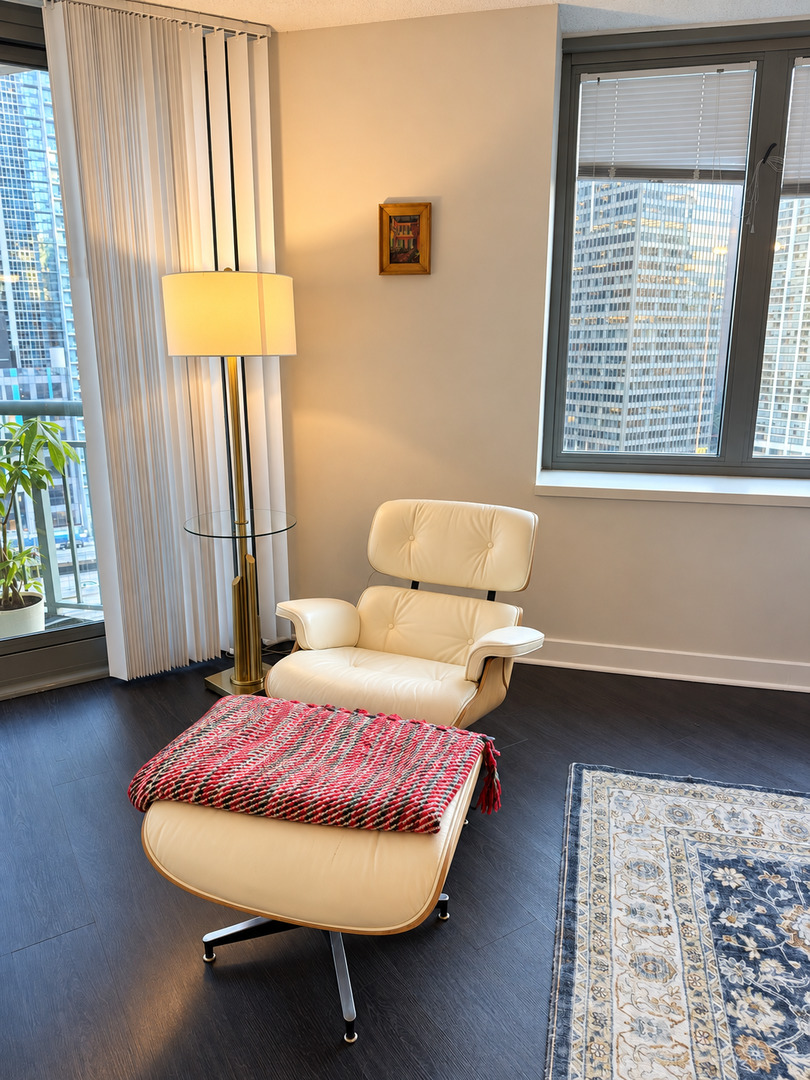 400 N McClurg Court Unit: 1907