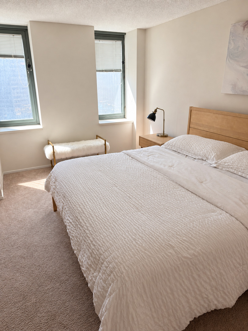 400 N McClurg Court Unit: 1907