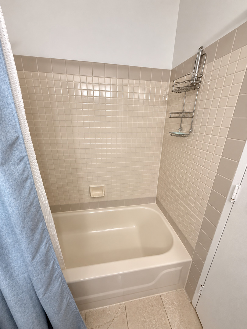 400 N McClurg Court Unit: 1907