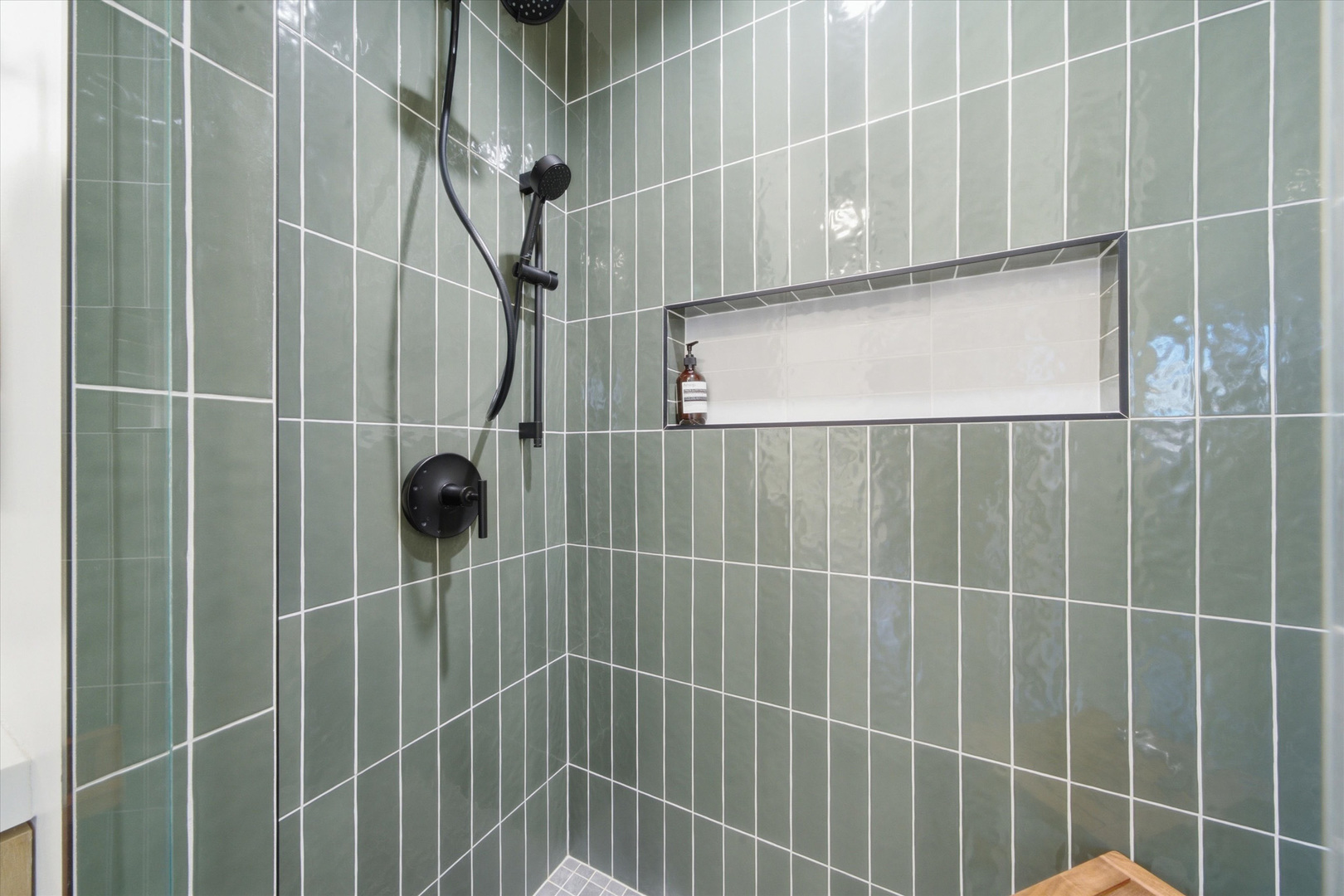 330 W Grand Avenue Unit: 807